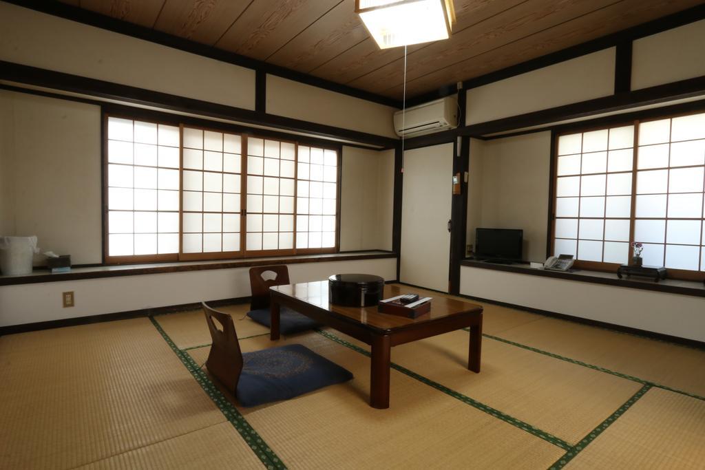 Yunomoto Onsen Hotel Miyakonojo Exterior photo